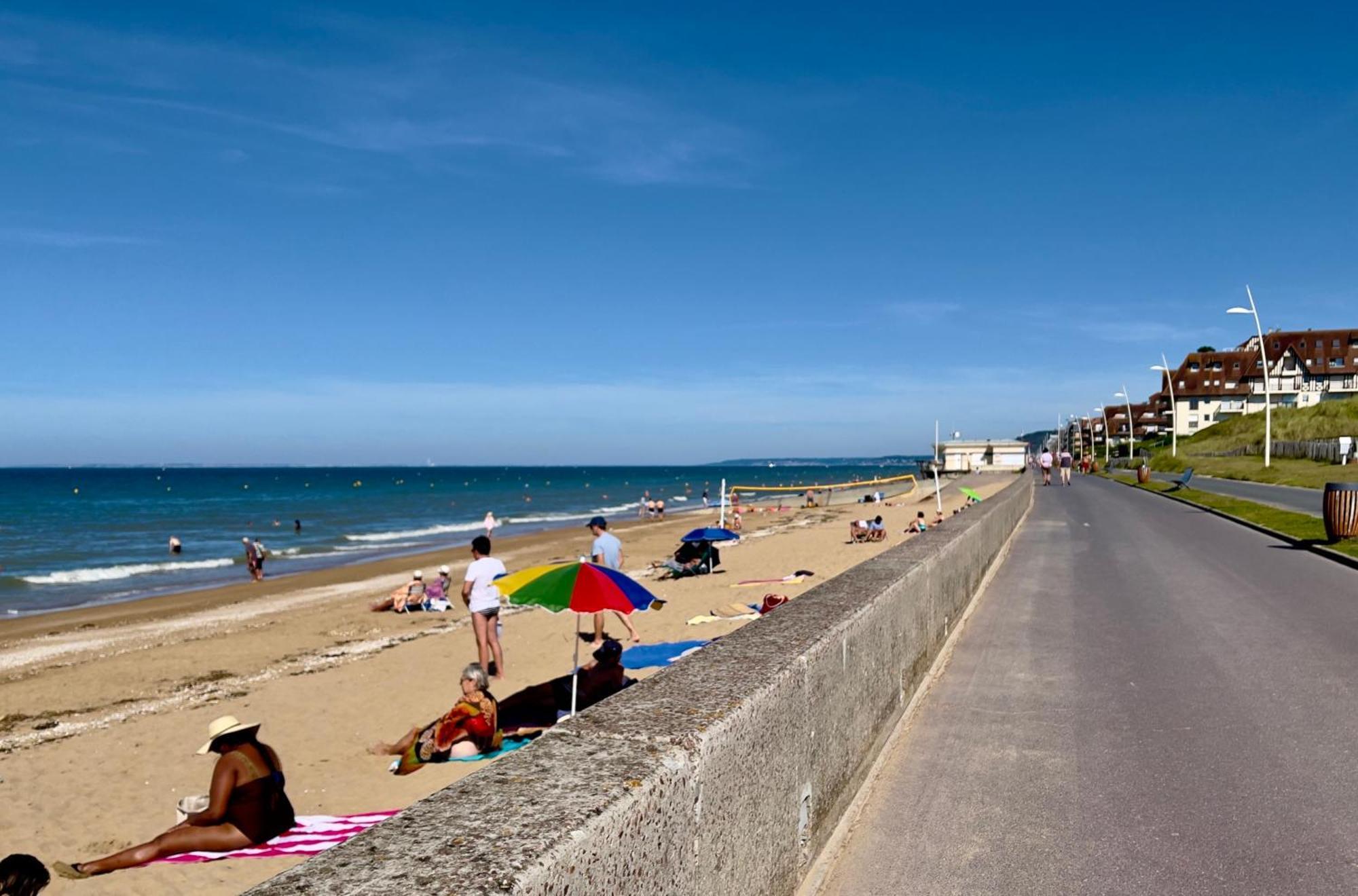 Cabourg Plage A 200M Plage מראה חיצוני תמונה